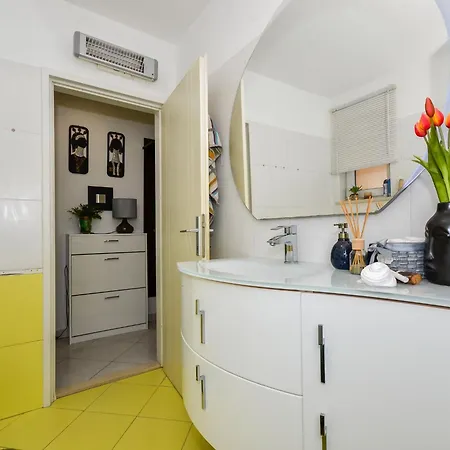 Kiki By Interhome