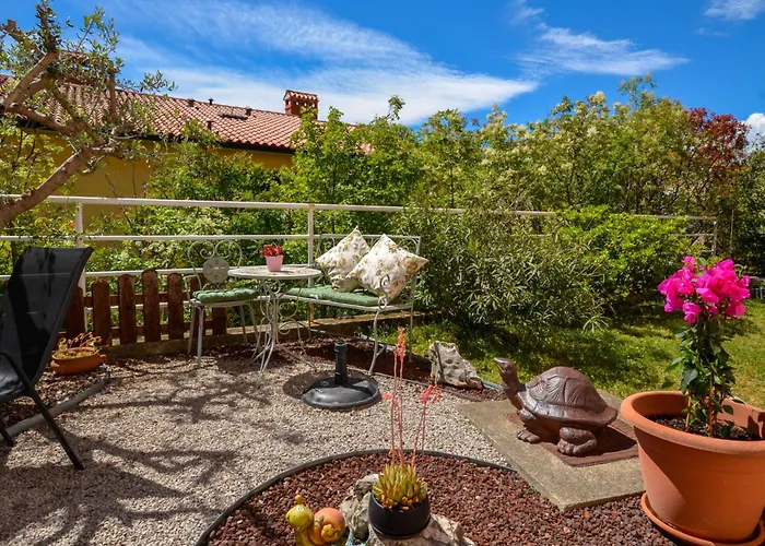 Kiki By Interhome Lejlighed